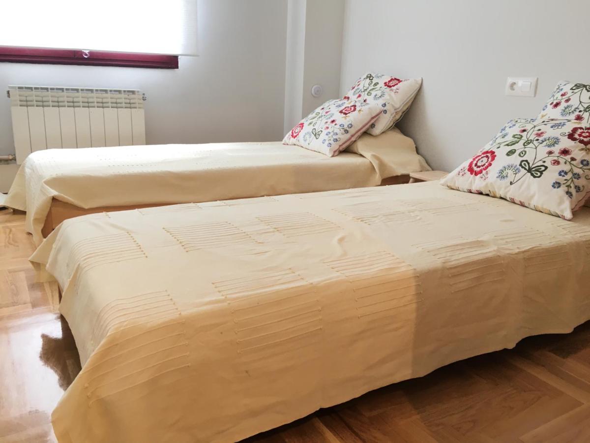 Apartamento Ideal A La Entrada De Salamanca !!! Santa Marta de Tormes Eksteriør bilde