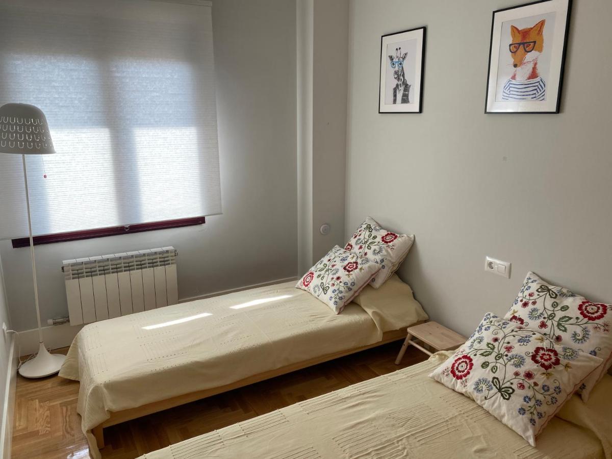 Apartamento Ideal A La Entrada De Salamanca !!! Santa Marta de Tormes Eksteriør bilde